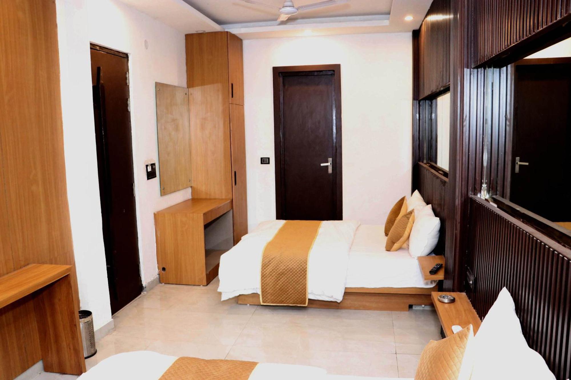 Bunk Hostel Delhi Best Backpacking Accommodation New Delhi Exterior photo